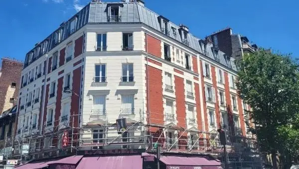 Travaux de ravalement, Paris (MV519)
